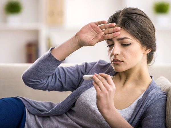 Sốt không rõ nguyên nhân cũng có thể là dấu hiệu ung thư thận.